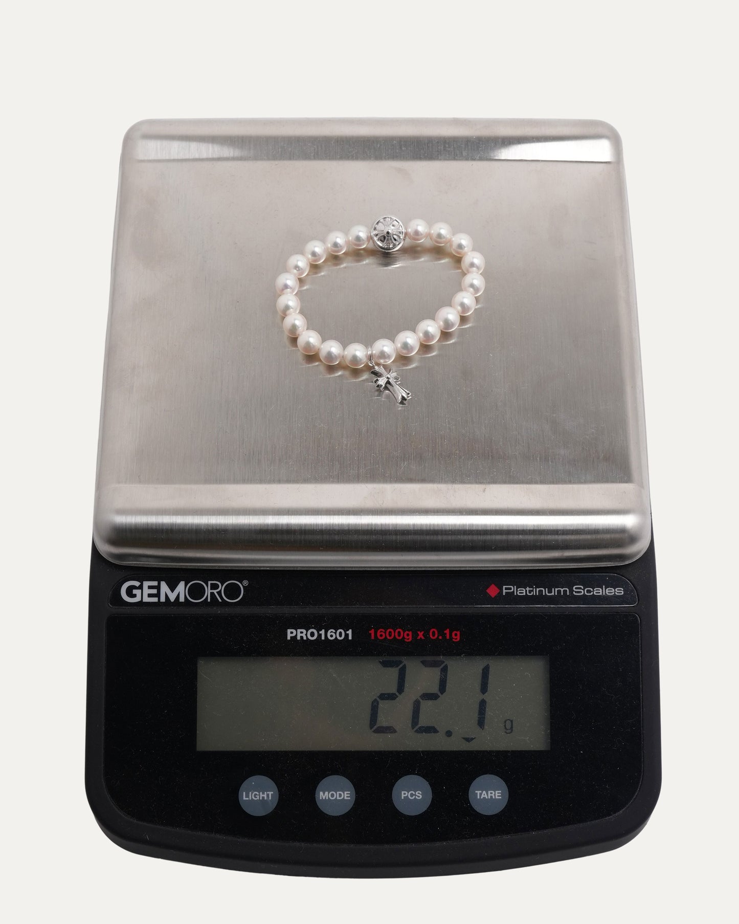 Mikimoto South Sea Pearl with White Gold Bracelet