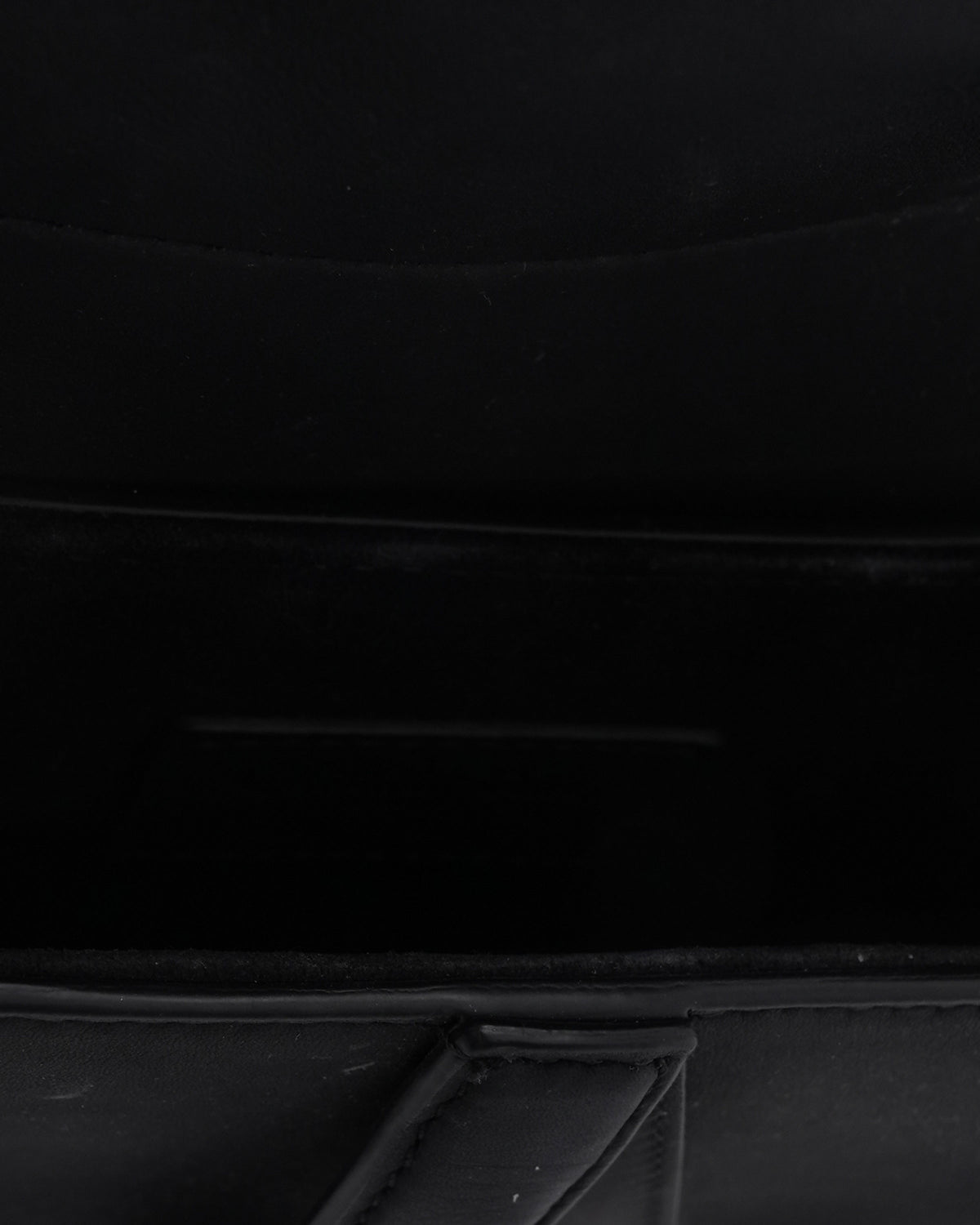 Ultramatte Saddle Bag