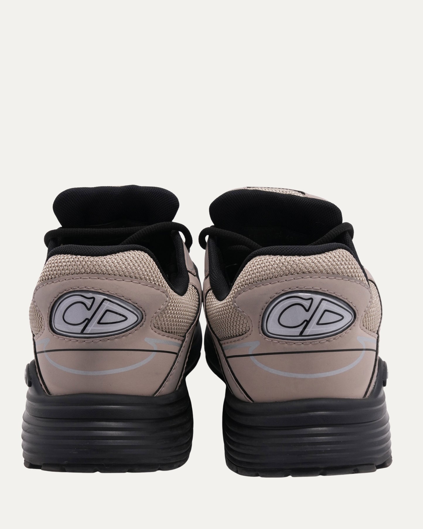 B30 Sneakers