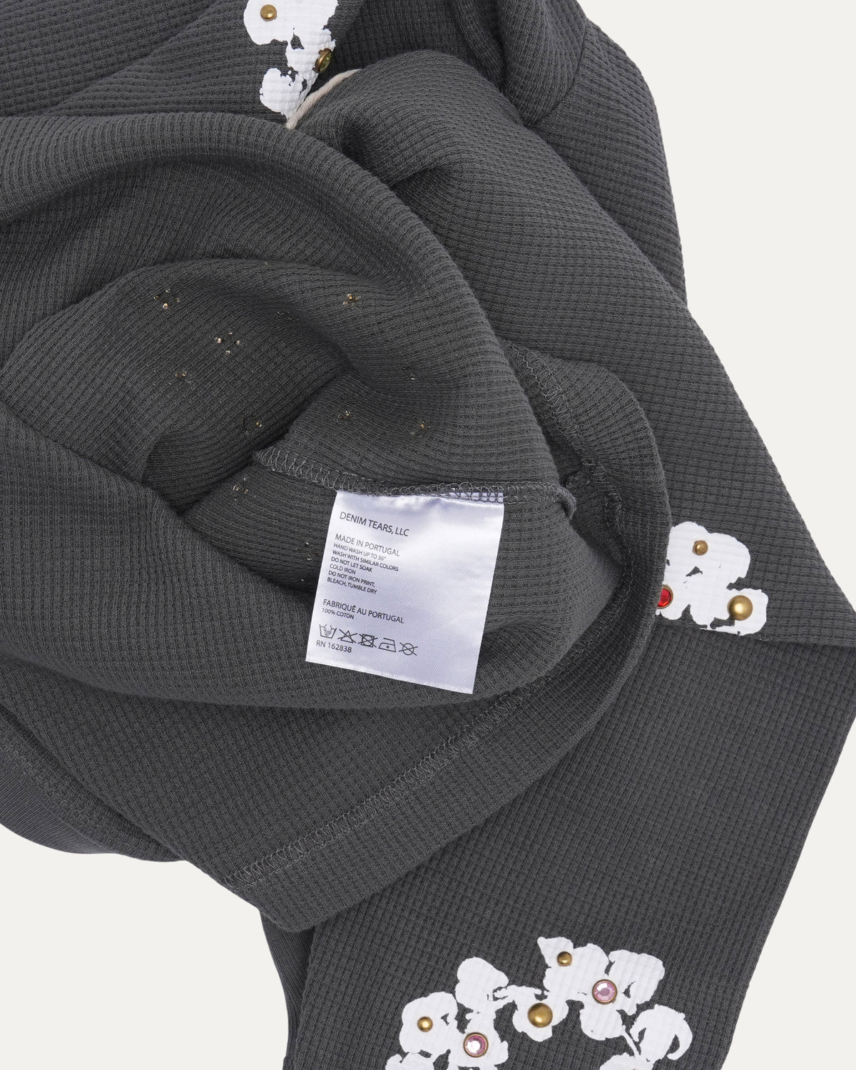 Studded Cotton Wreath Thermal