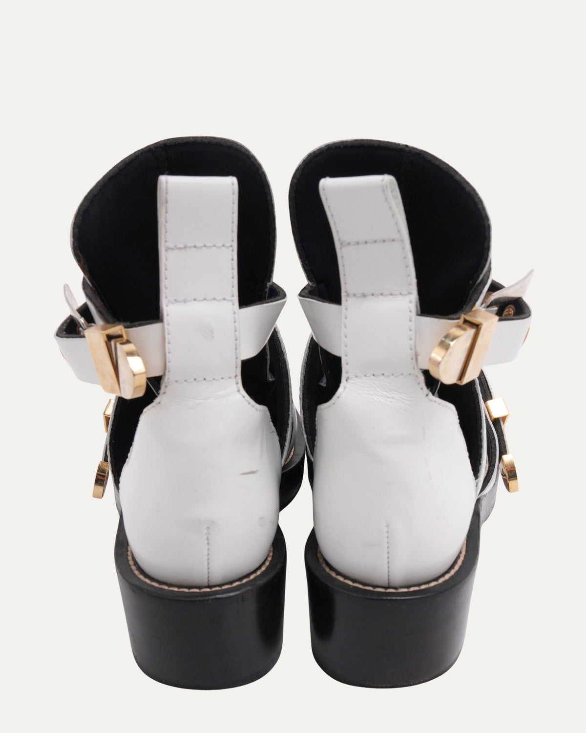 Ceinture Leather Cut-Out Ankle Boots