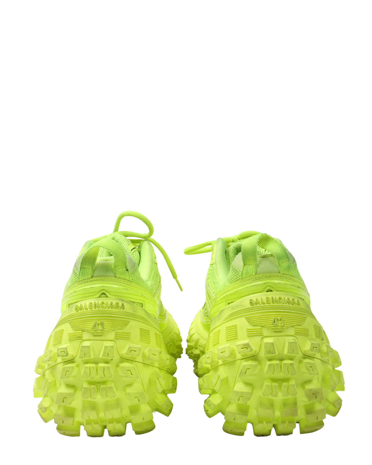 Defender Sneaker