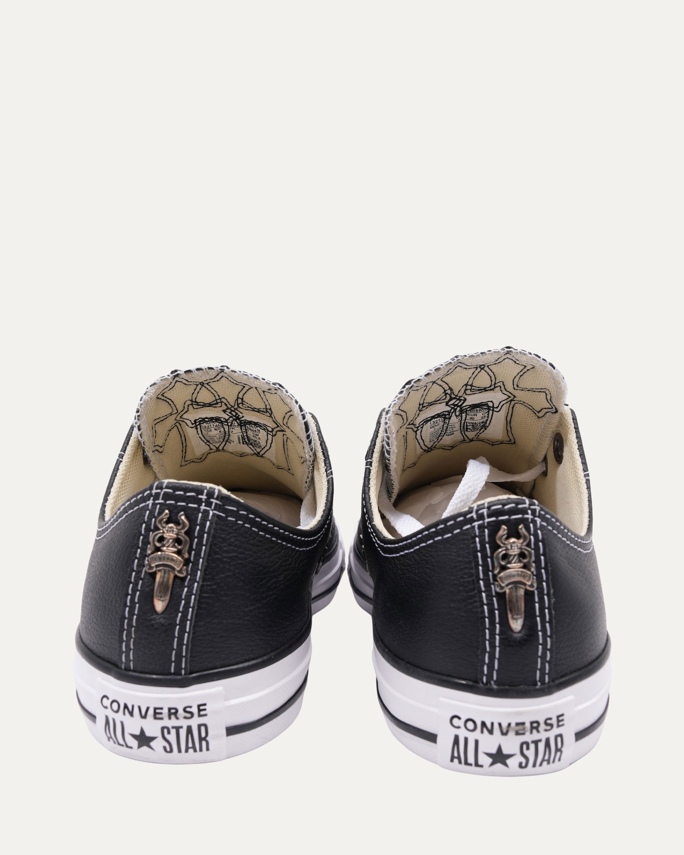 Cross Patch Converse Chuck Taylor Low