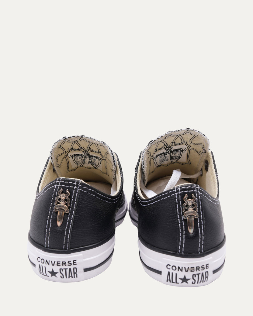 Cross Patch Converse Chuck Taylor Low