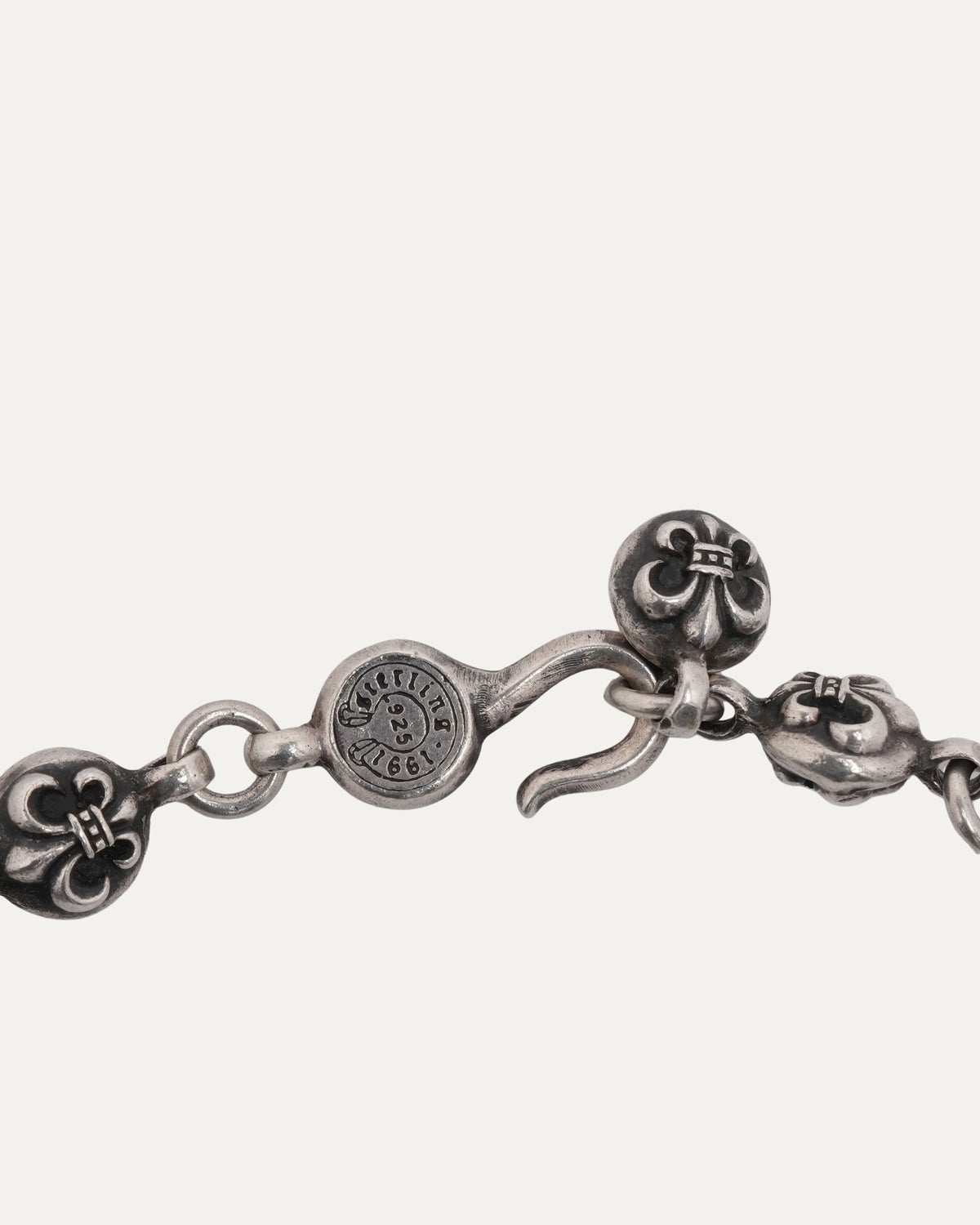 Fleur Pendant Ball Necklace