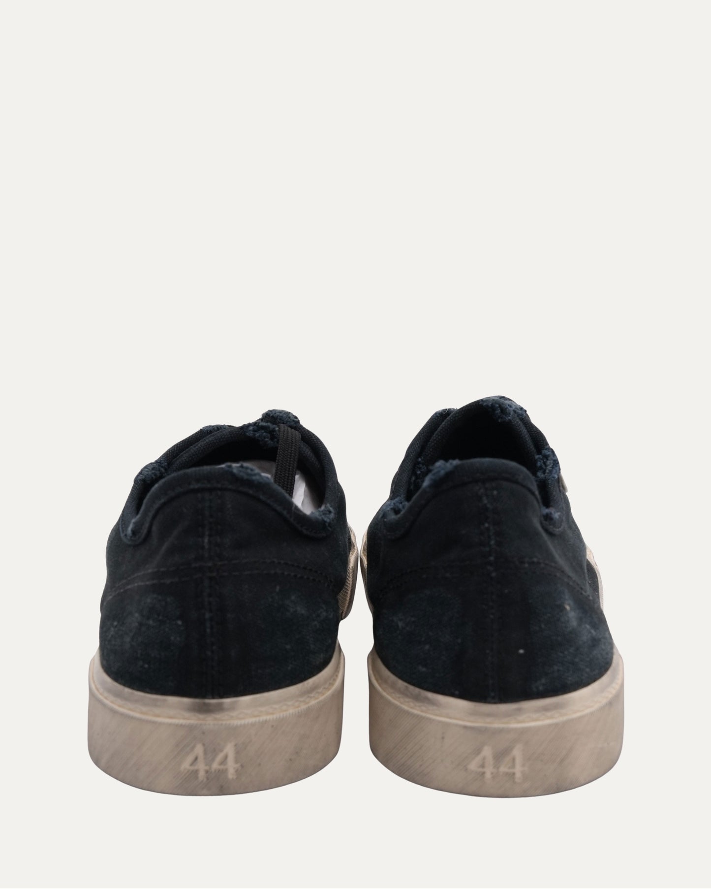 Low Top Paris Sneakers