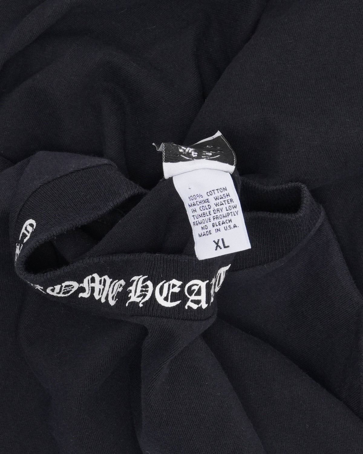 Vintage Vine Dagger Neck Logo Pocket T-Shirt
