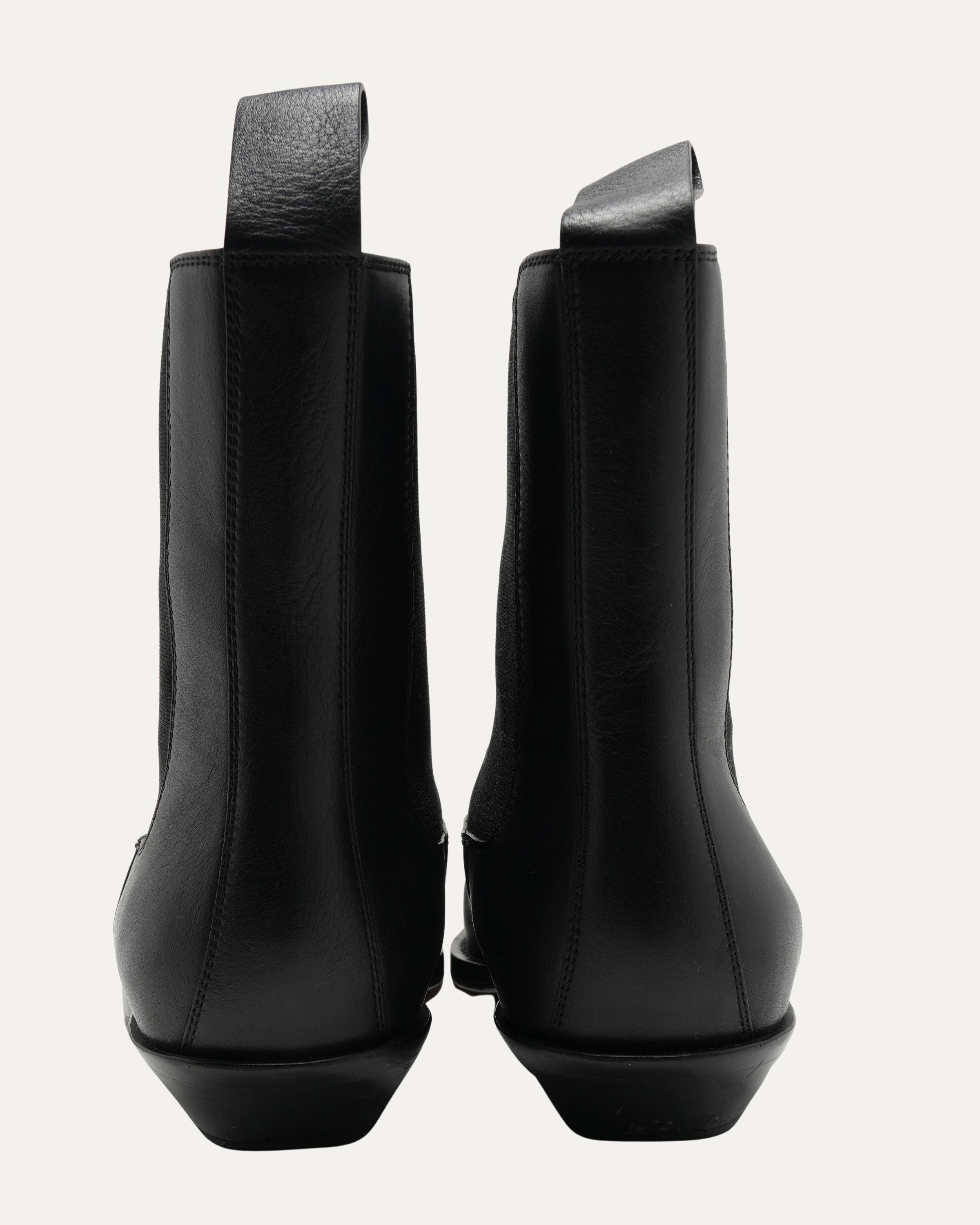 Pointed Toe Chelsea Boots