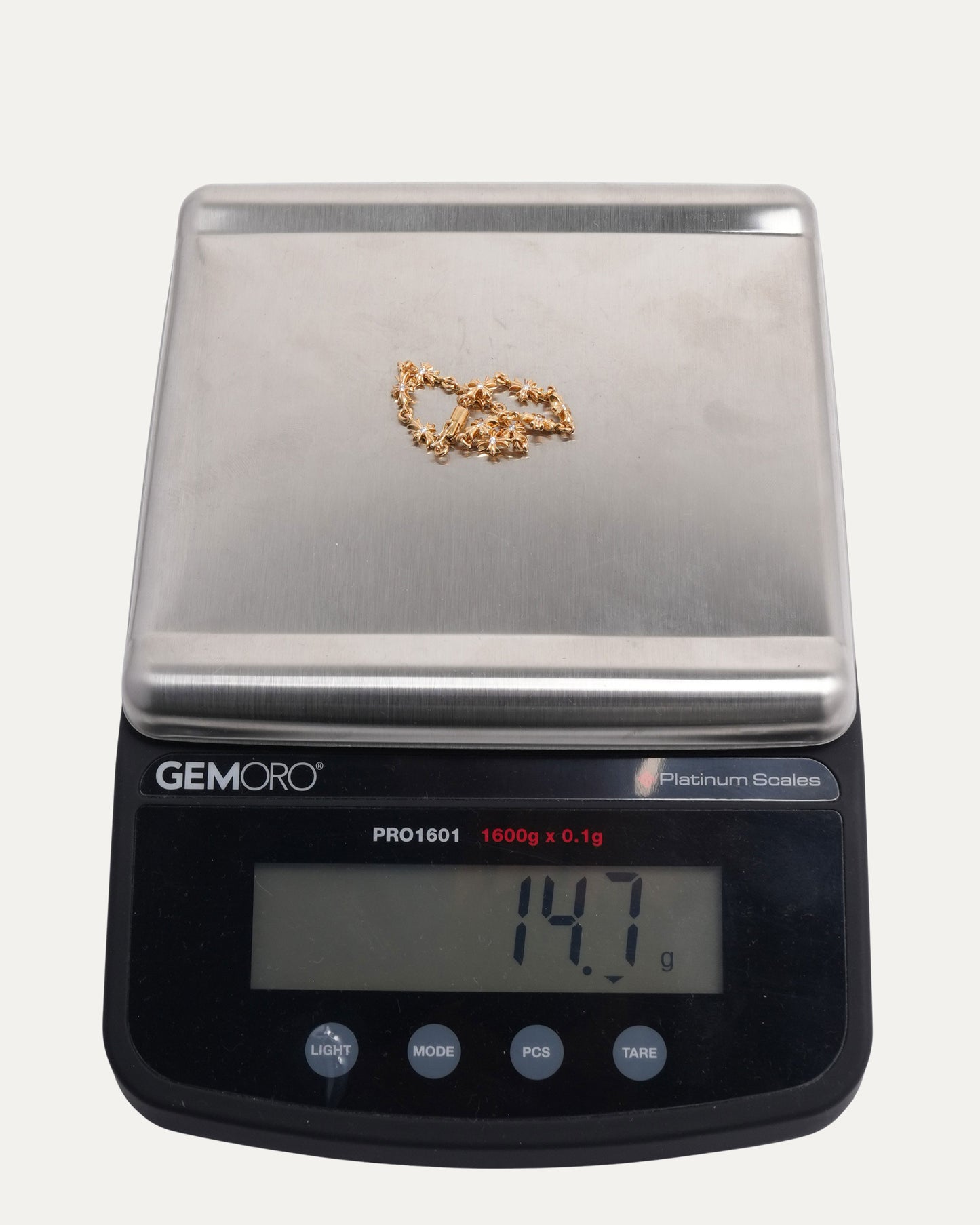 Gold Diamond Tiny E Bracelet