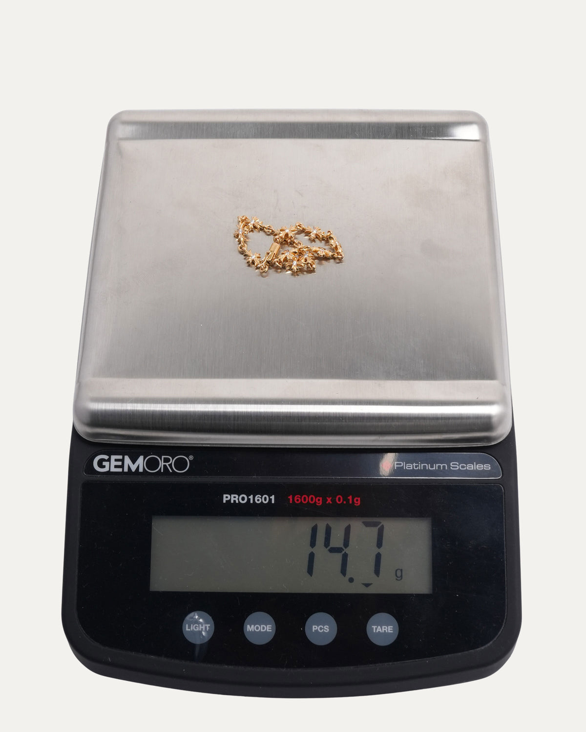 Gold Diamond Tiny E Bracelet