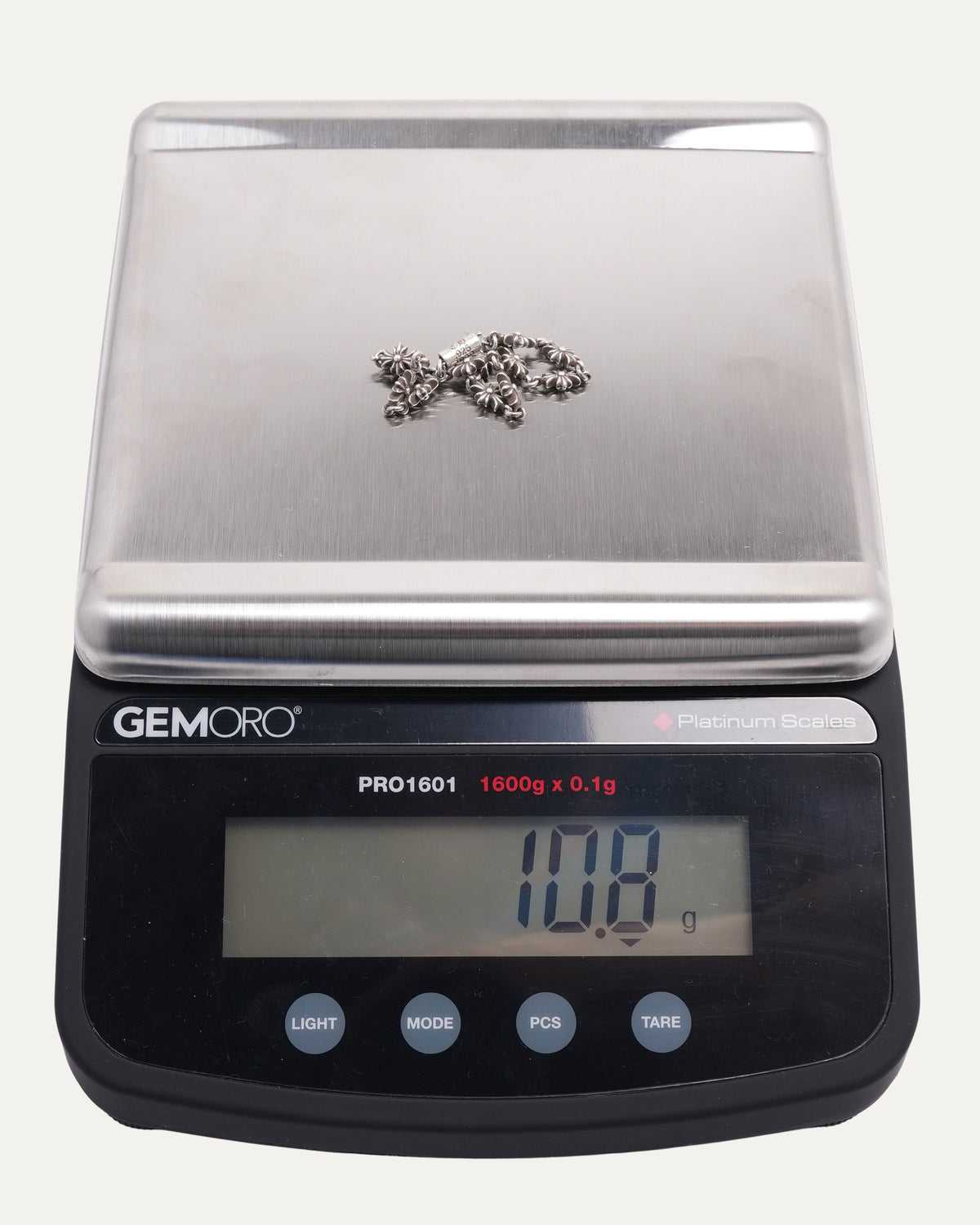 Tiny E Bracelet