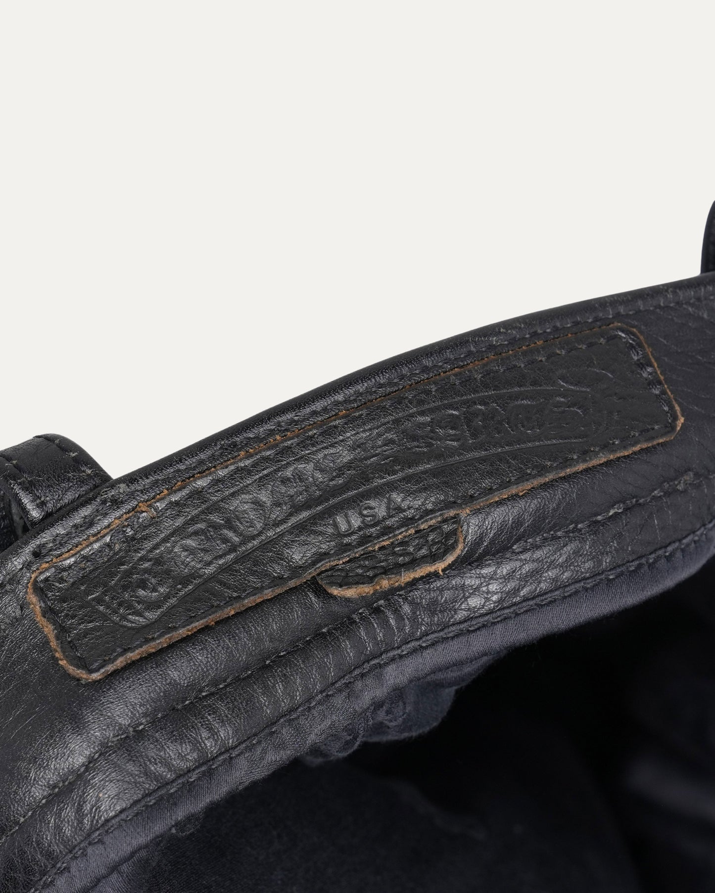 Leather Cross Patch Fleur Knee Pants