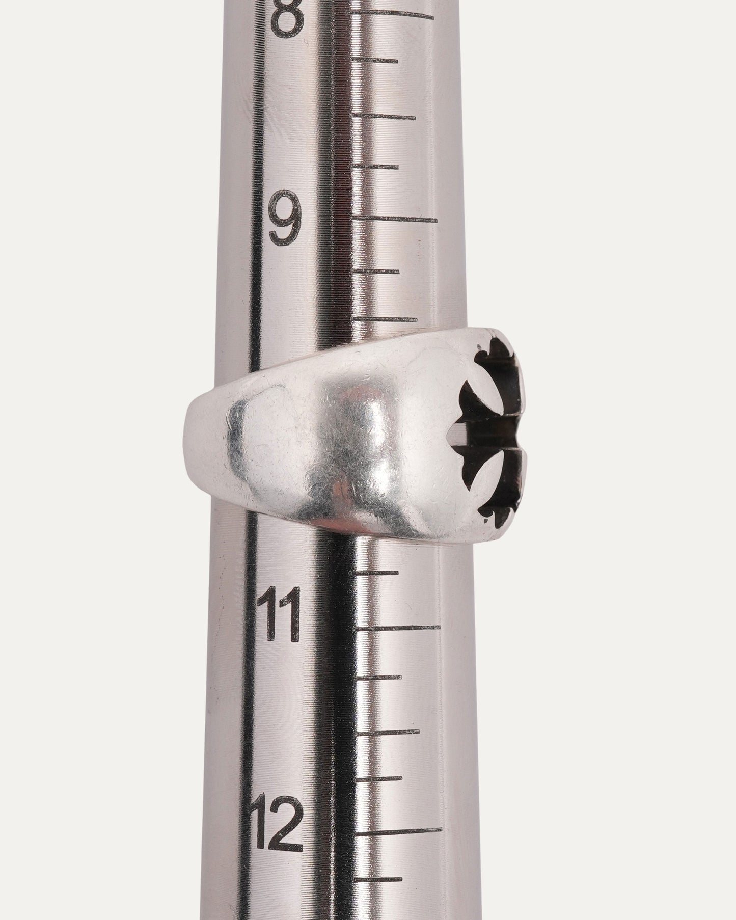Plus Cross Cutout Ring