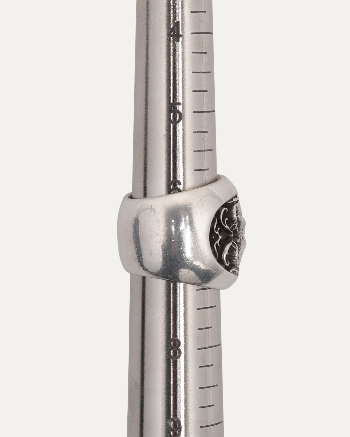 Oval Star Ring