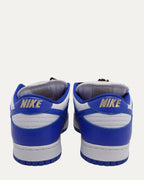 SB Dunk Low Supreme Stars