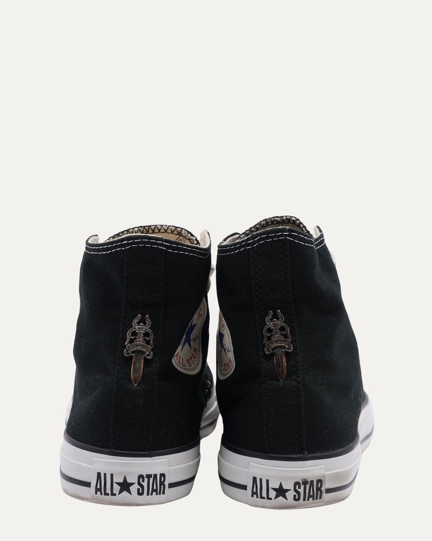 Star Patch Converse Chuck Taylor Sneakers