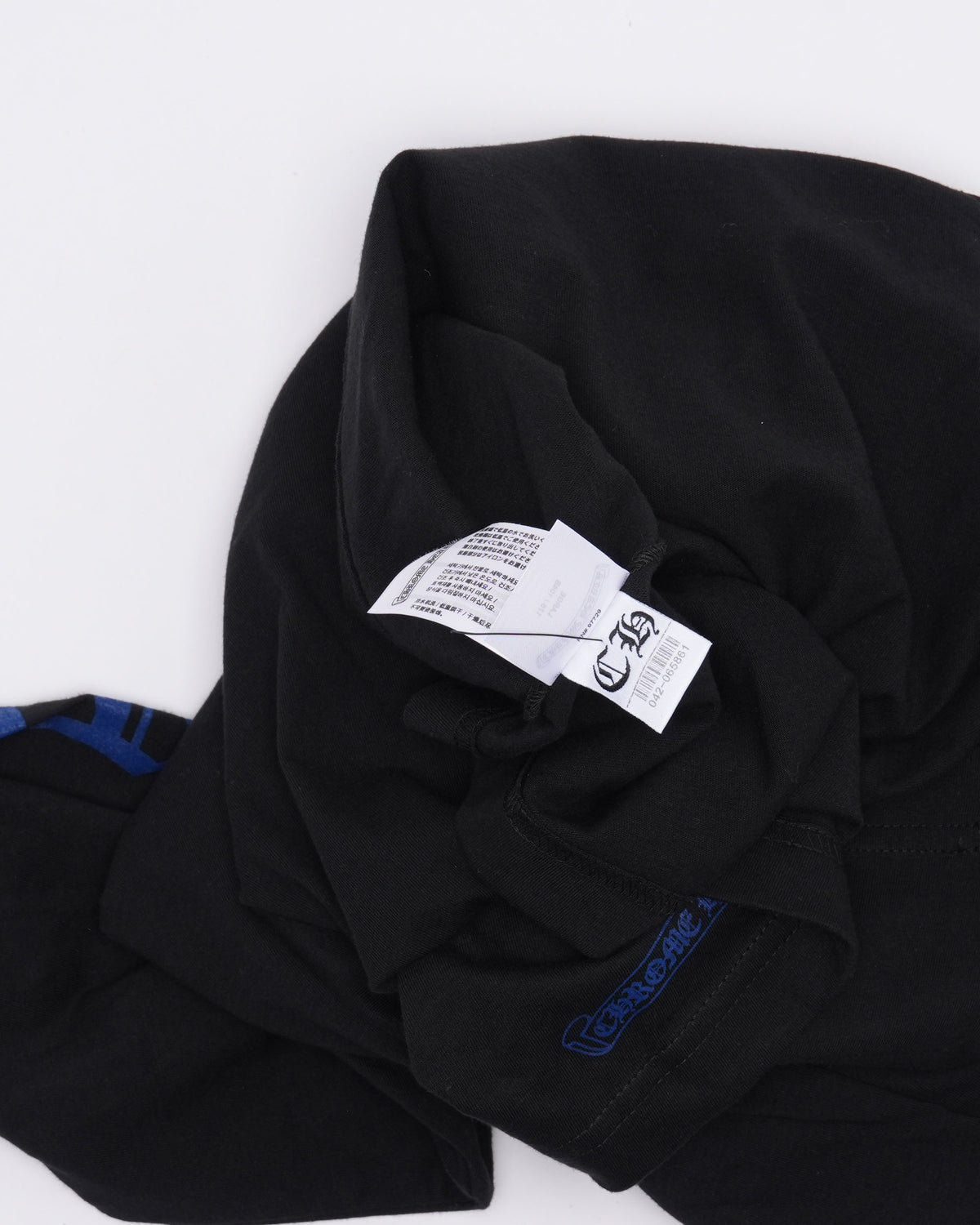 Neck Logo Long Sleeve Pocket T-Shirt