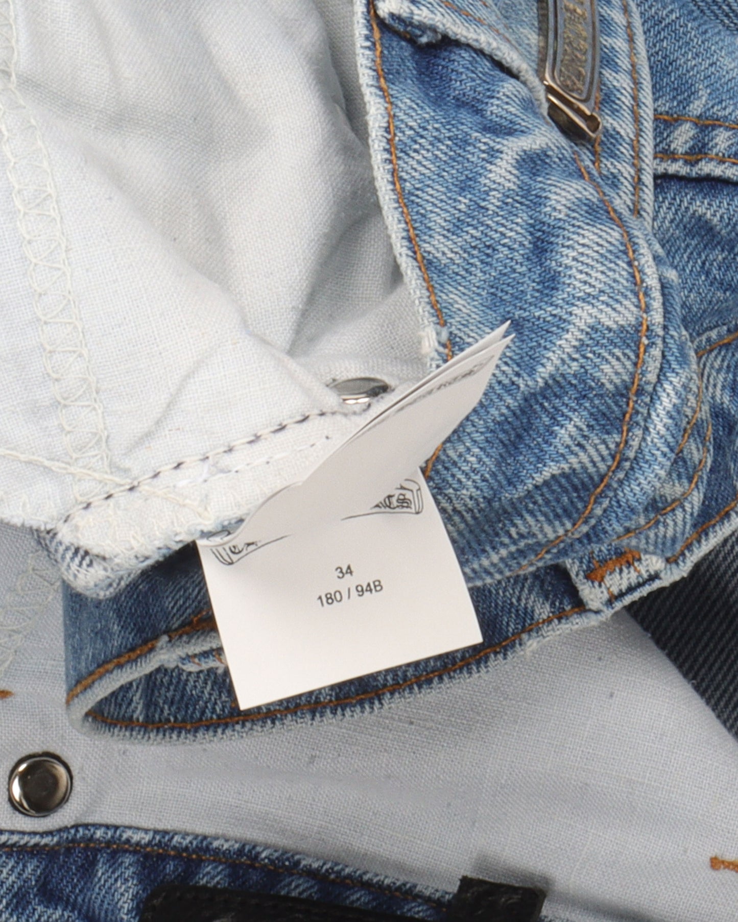 Levi's Stencil Cross Patch Jeans