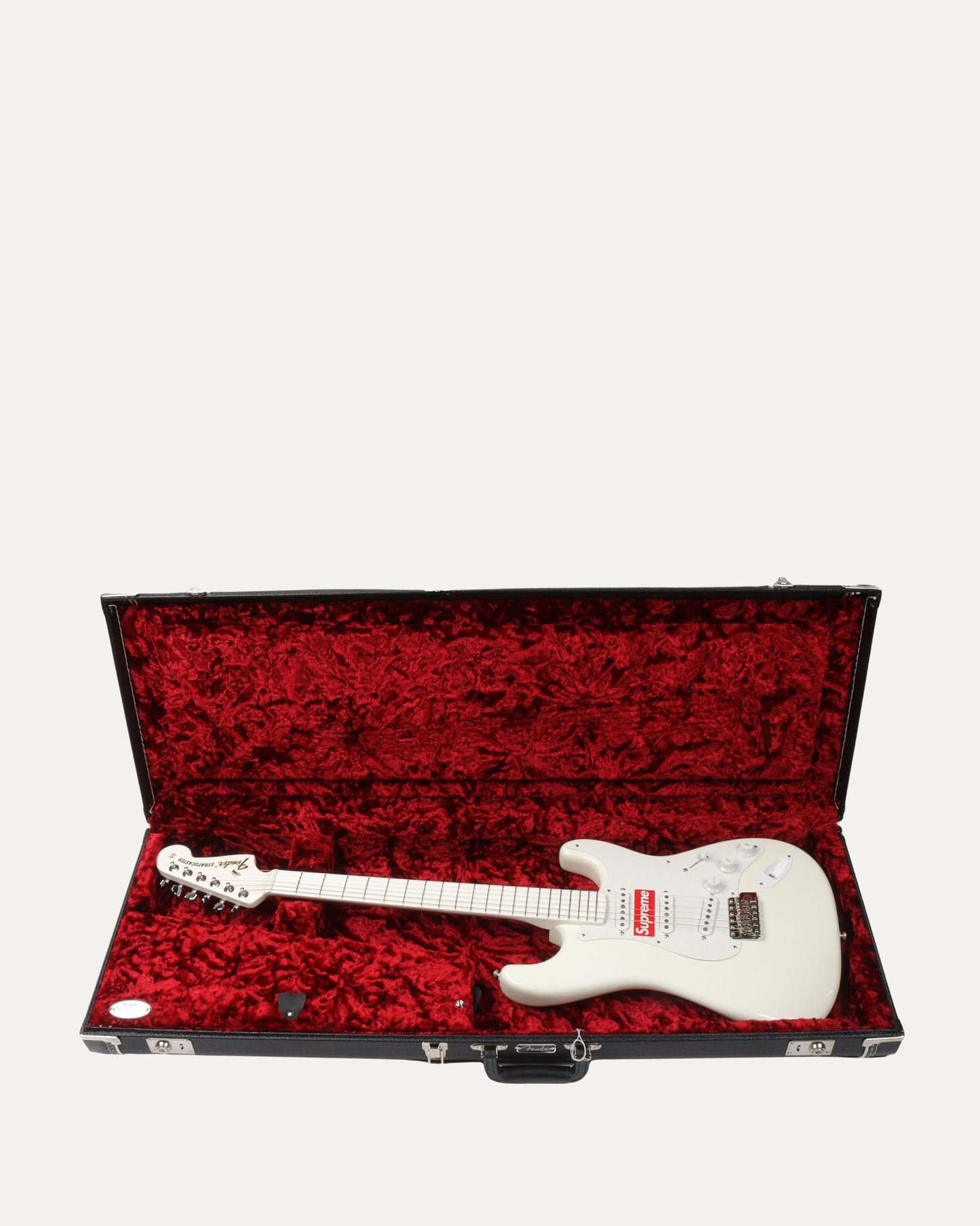 FW17 Fender Stratocaster Guitar w/ Case