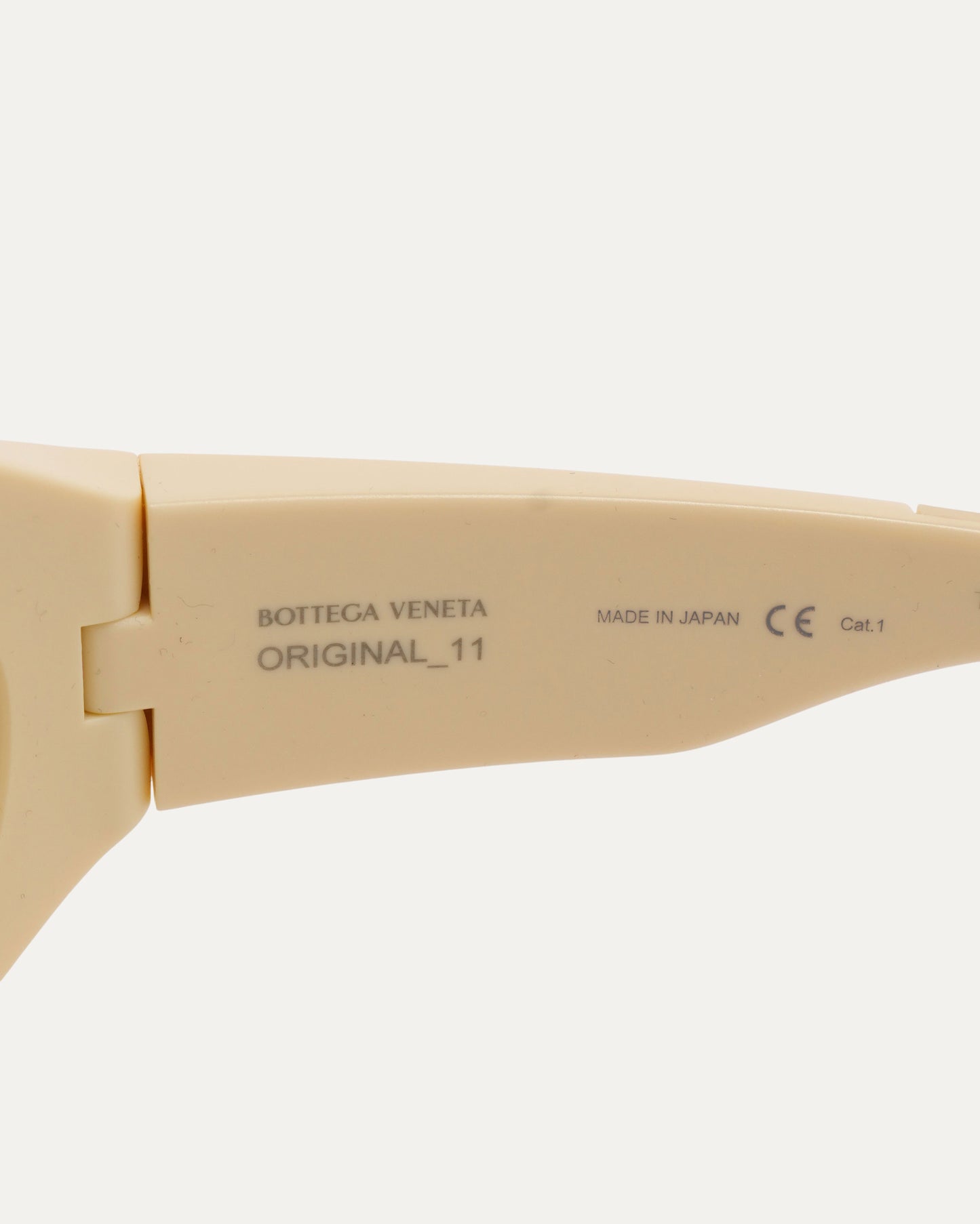 VE4386 Oval Sunglasses