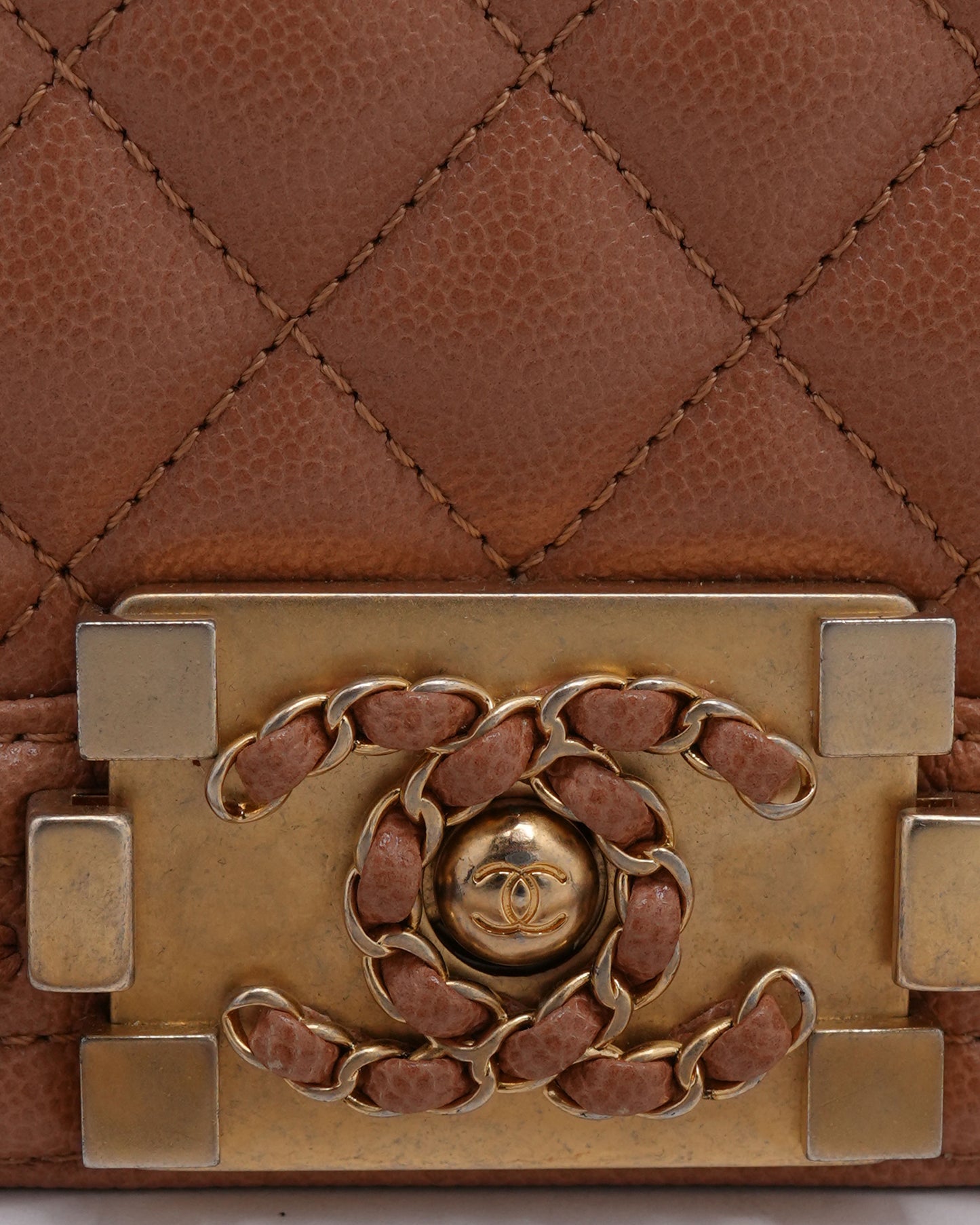 Small Chain Around Quilted Boy Bag