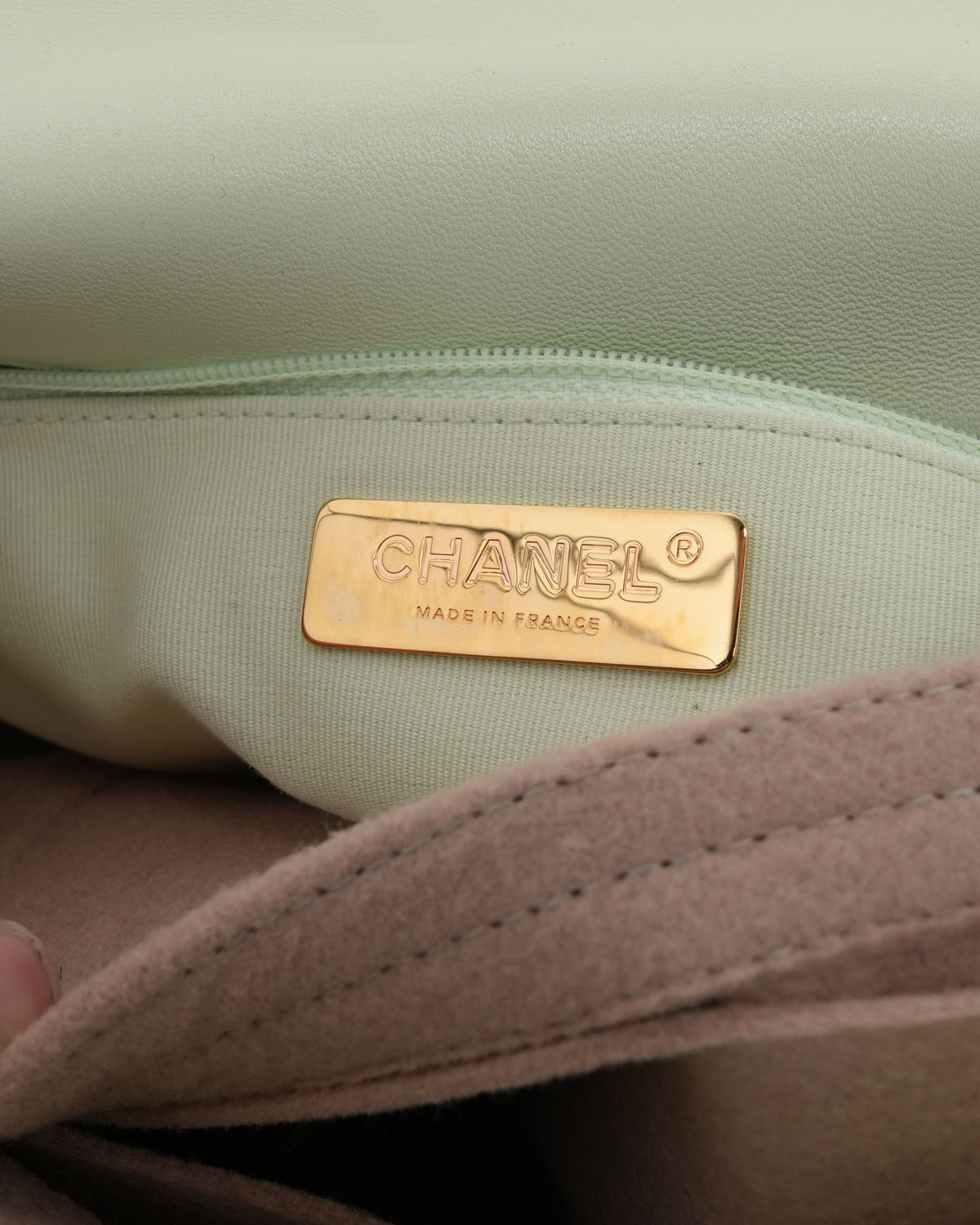 19 Flap Bag