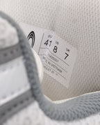 Zero Sneakers