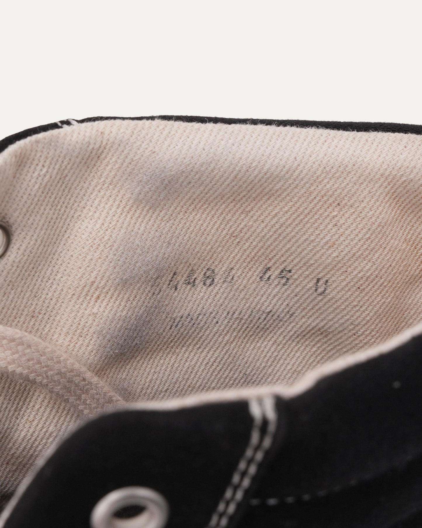 High Top Vintage Sneakers
