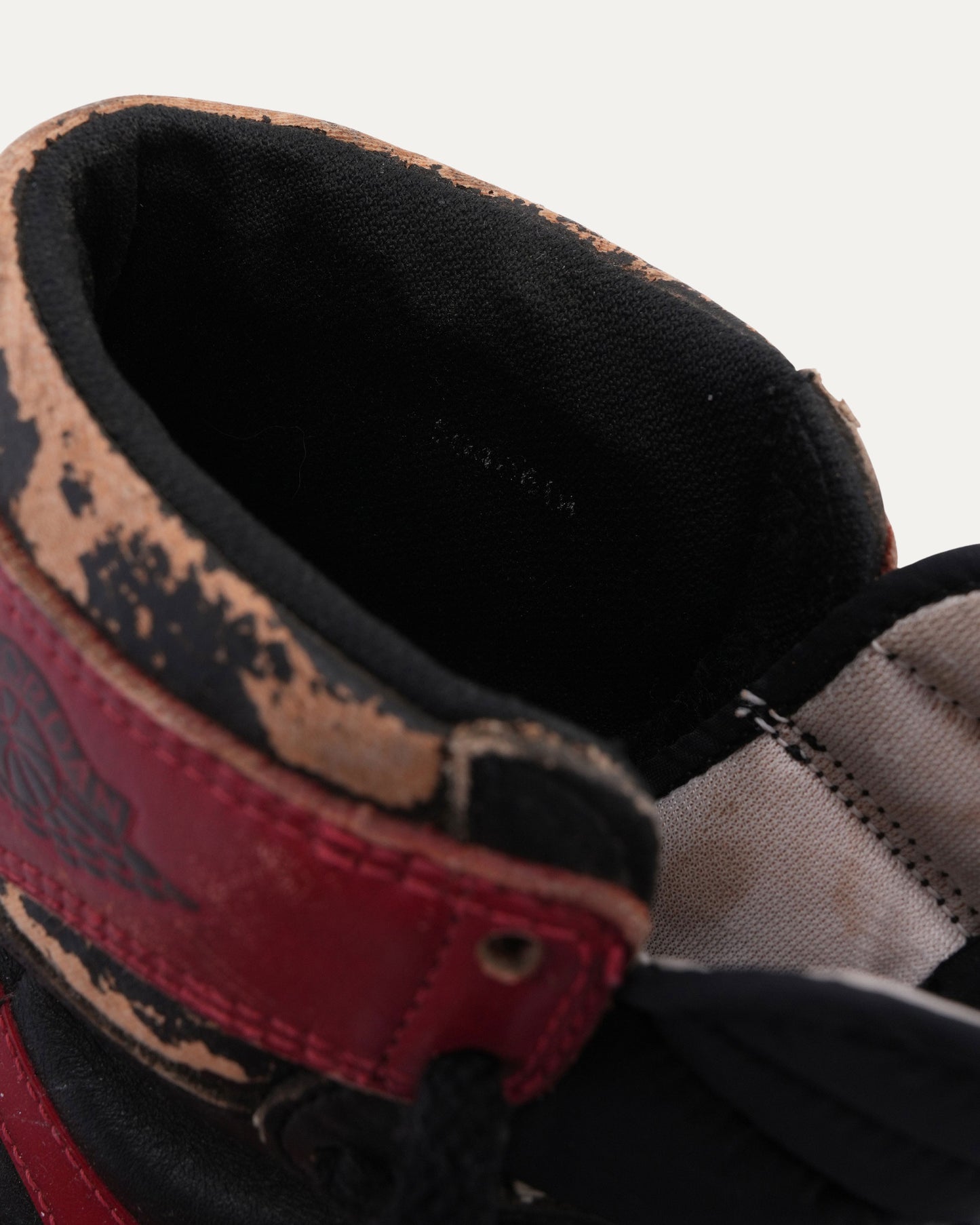 Air Jordan 1 Bred '85 Sneakers
