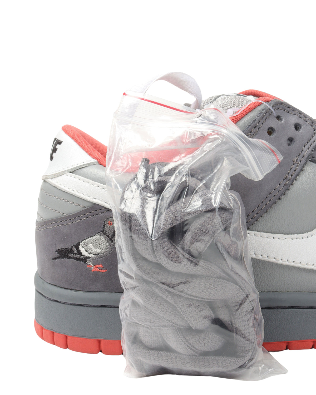 SB Dunk Low 'Pigeon' Friend & Family