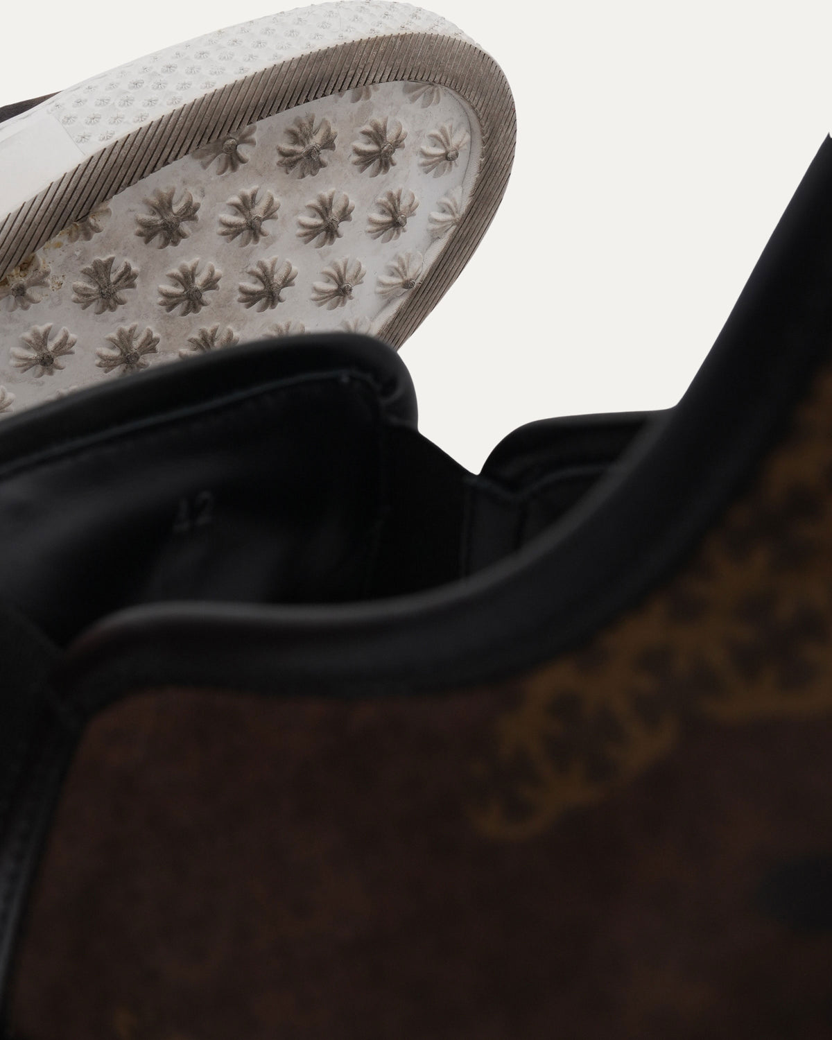 Camouflage Dagger Slip On Sneakers