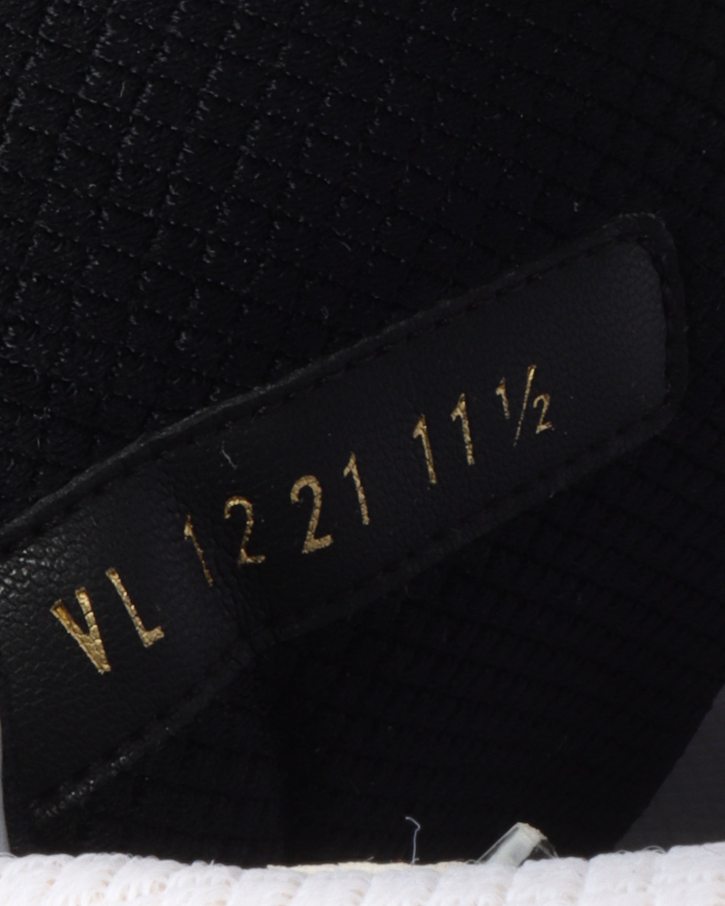 Shop Louis Vuitton 2022 SS Lv Runner Tatic Sneaker (RUNNER TATIC) by Mikrie