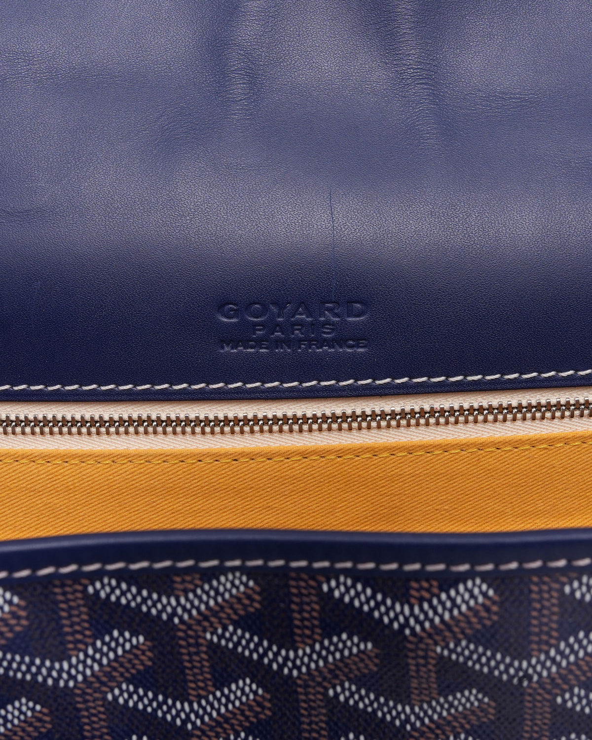 Capetien MM Messenger Bag