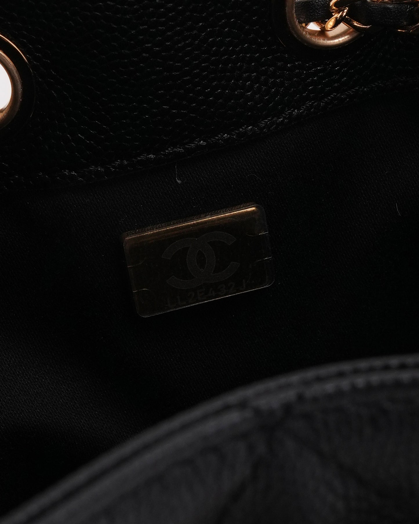 Caviar Mini 25 Hobo Bag
