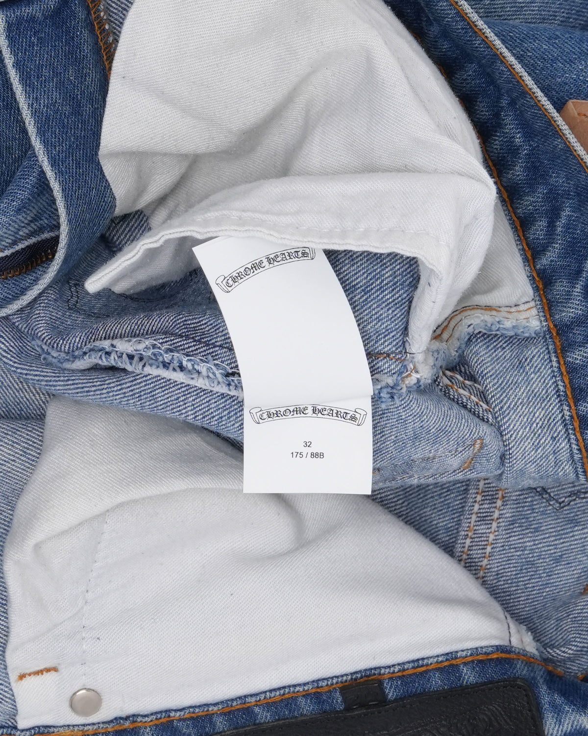 Levi's 517 Alligator Cross Patch Jeans