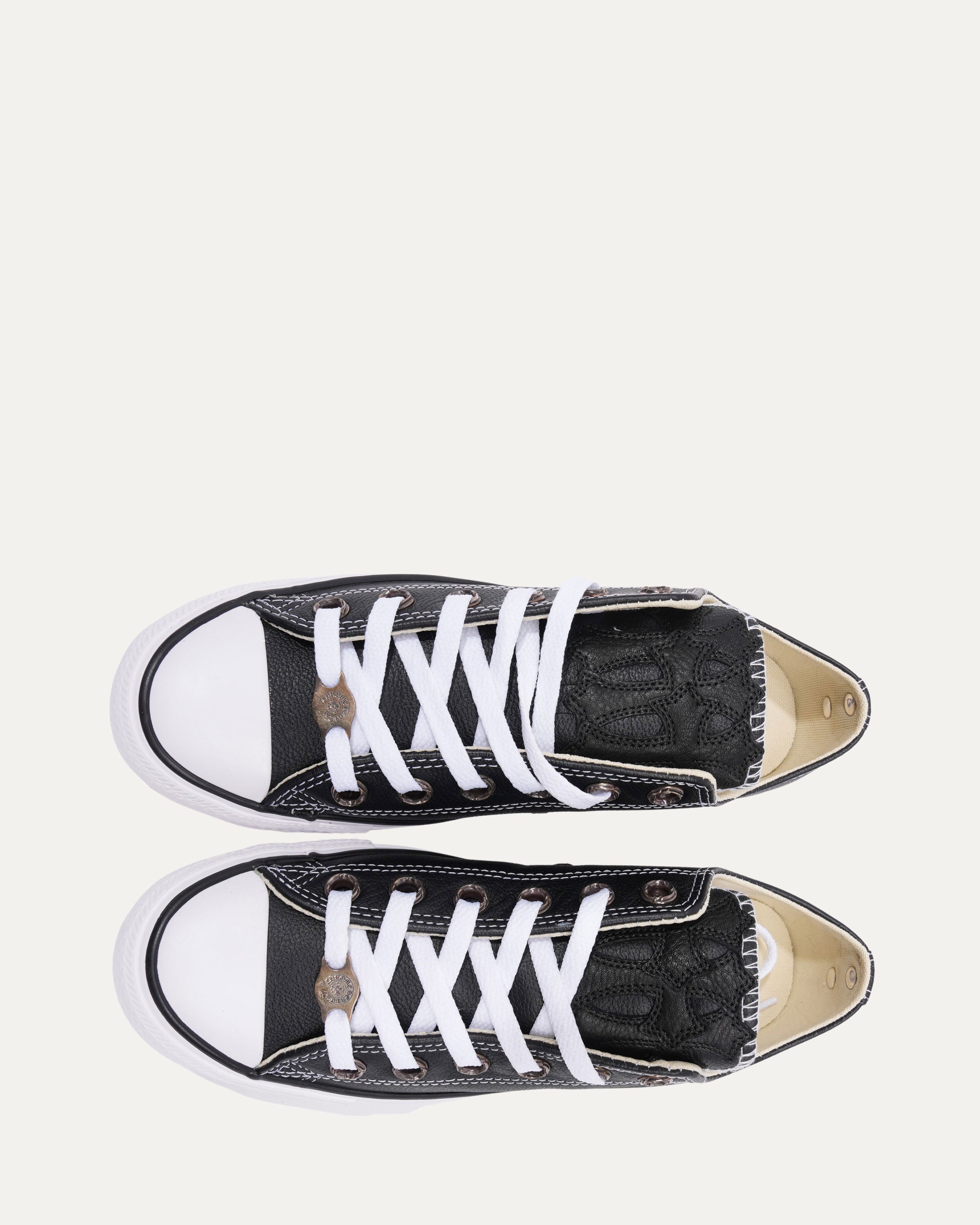 Cross Patch Converse Chuck Taylor Low