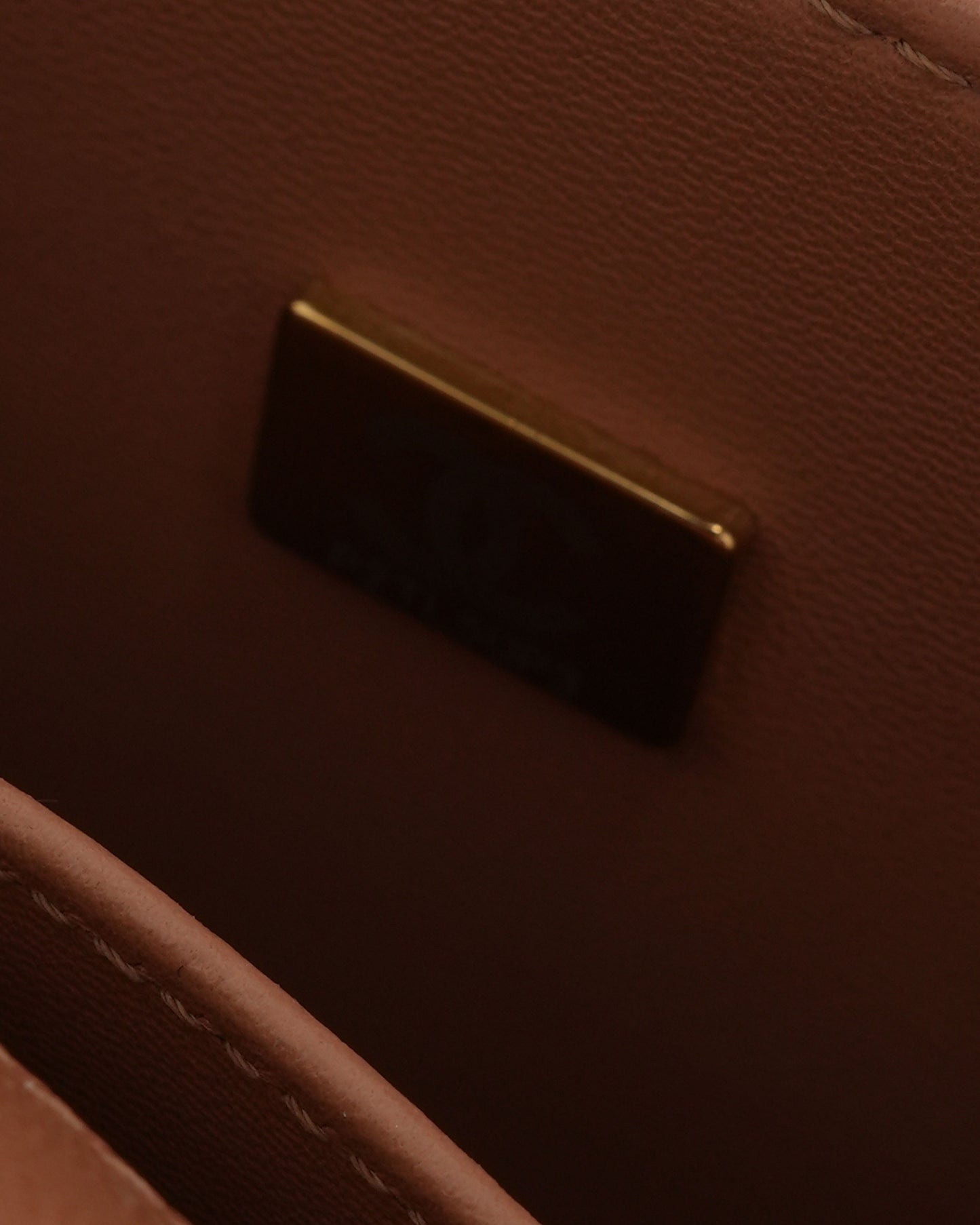 Small Chain Around Quilted Boy Bag