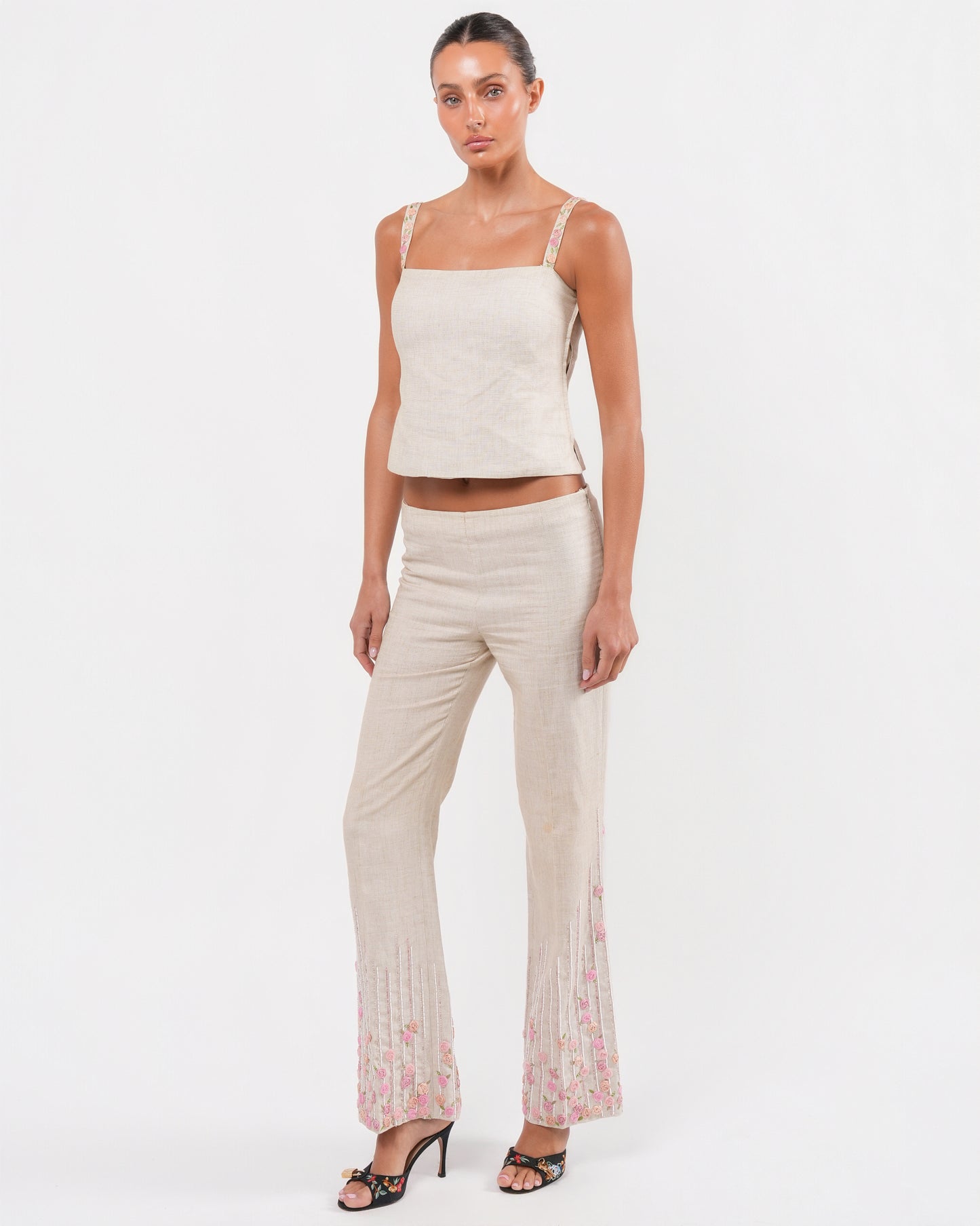 1990s Linen Rosette Detail Set