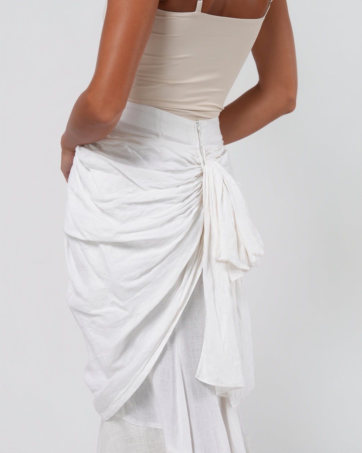 1990s Linen Skirt With Bustle