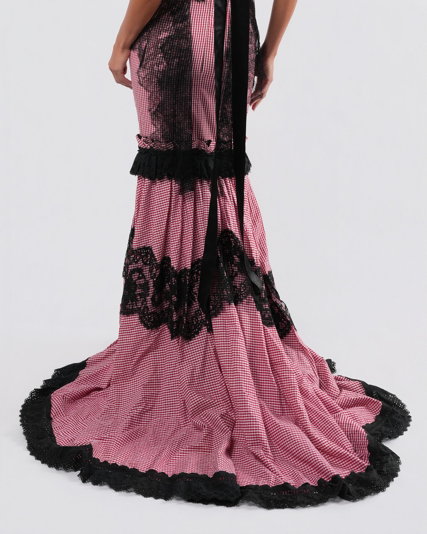 SS 2006 Gingham And Lace Runway Gown