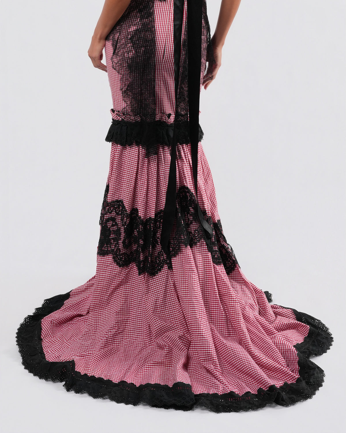 SS 2006 Gingham And Lace Runway Gown