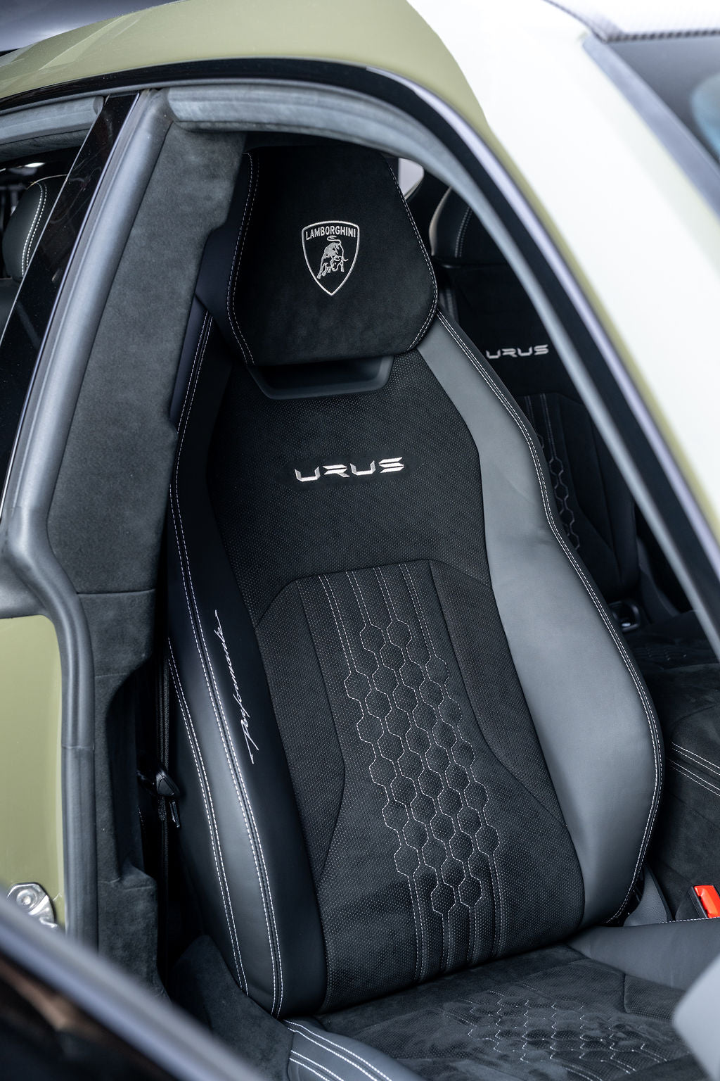'23 Lamborghini Urus Performante