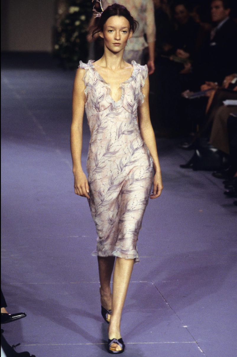 “L’invité de la saison” 1999 Abstract Midi Dress