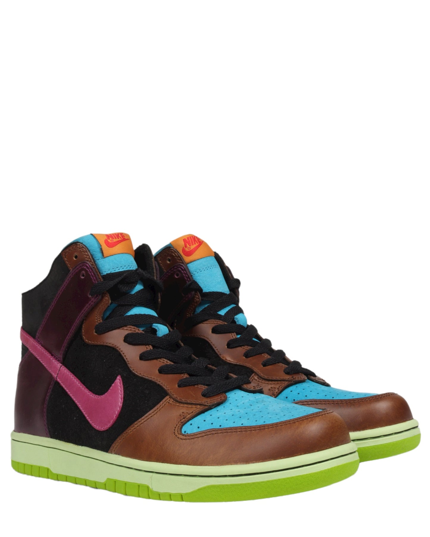 Undefeated Dunk High