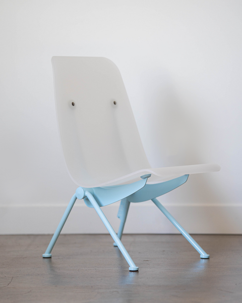 Antony chair by Virgil Abloh c/o vitra – kapok