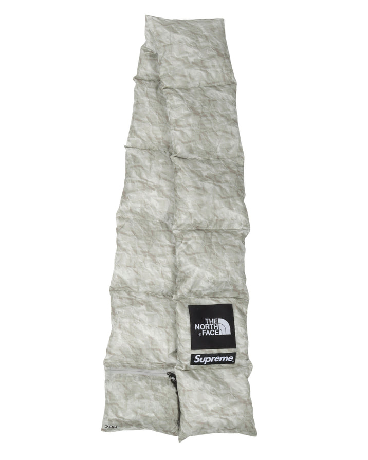 The North Face 'Paper' Nuptse Scarf