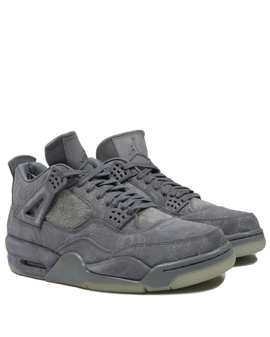 Kaws 4s
