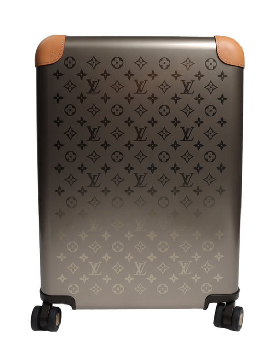 Horizon 55 Titanium Luggage