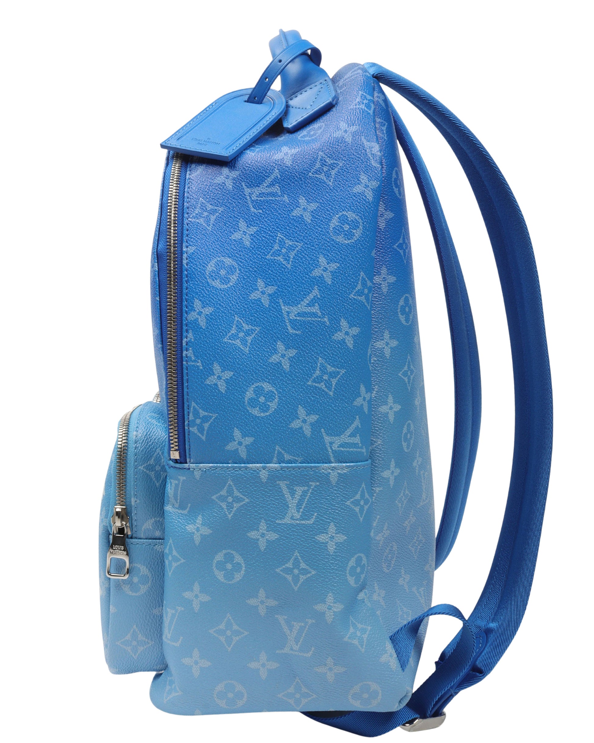 louis vuitton cloud backpack Multipockets Clouds Monogram Blue STYLISHTOP and keys. LOUIS VUITTON Discovery Backpack PM