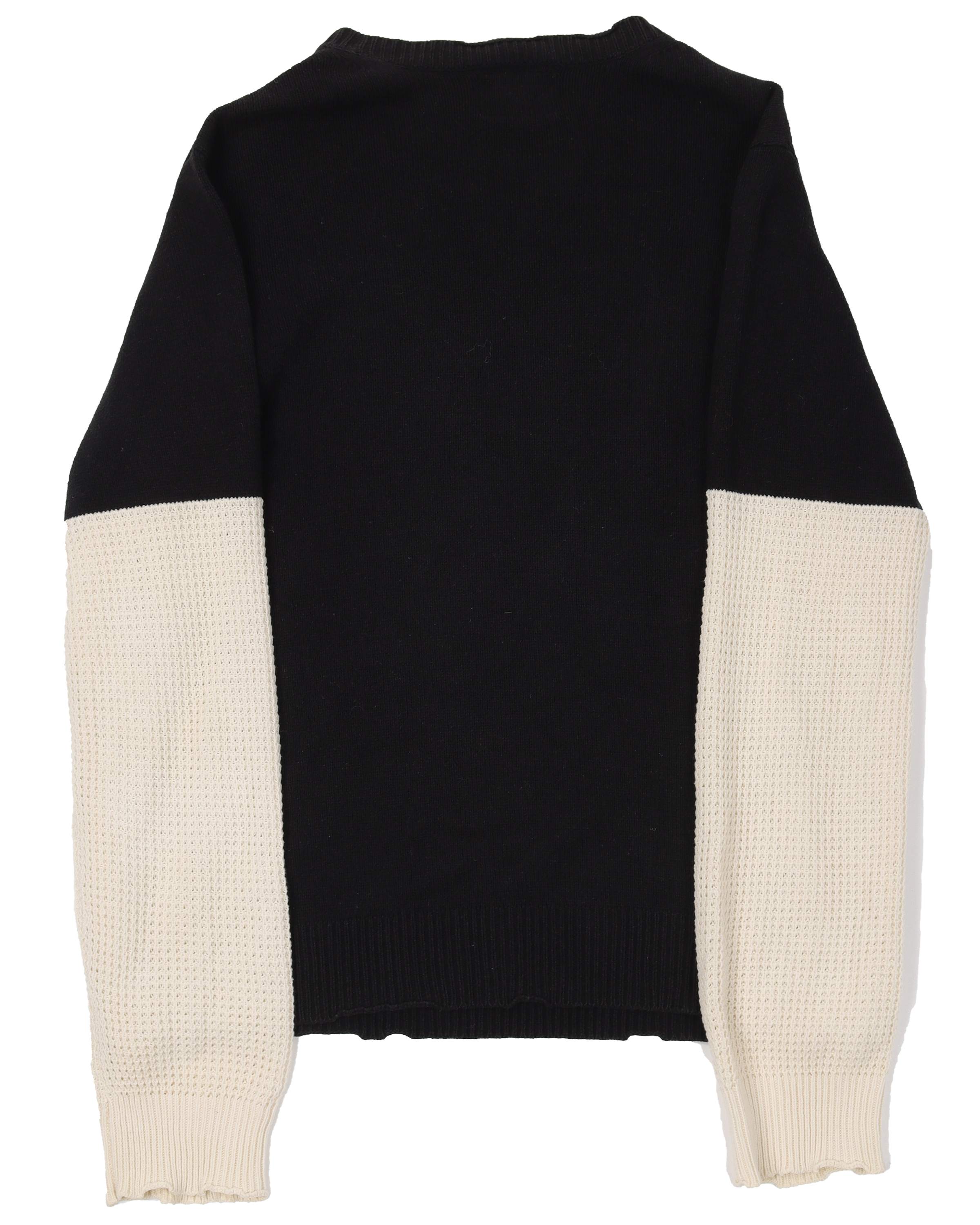 04 Noir Sweater